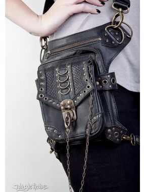Jungle Tribe - BLASTER 3.0 Black Leather
Hip Holster Waist and Shoulder Bag